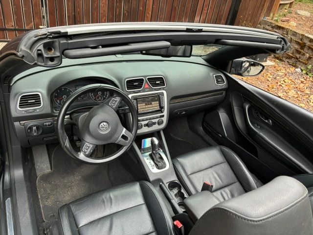 Used 2015 Volkswagen Eos Executive FWD image 8