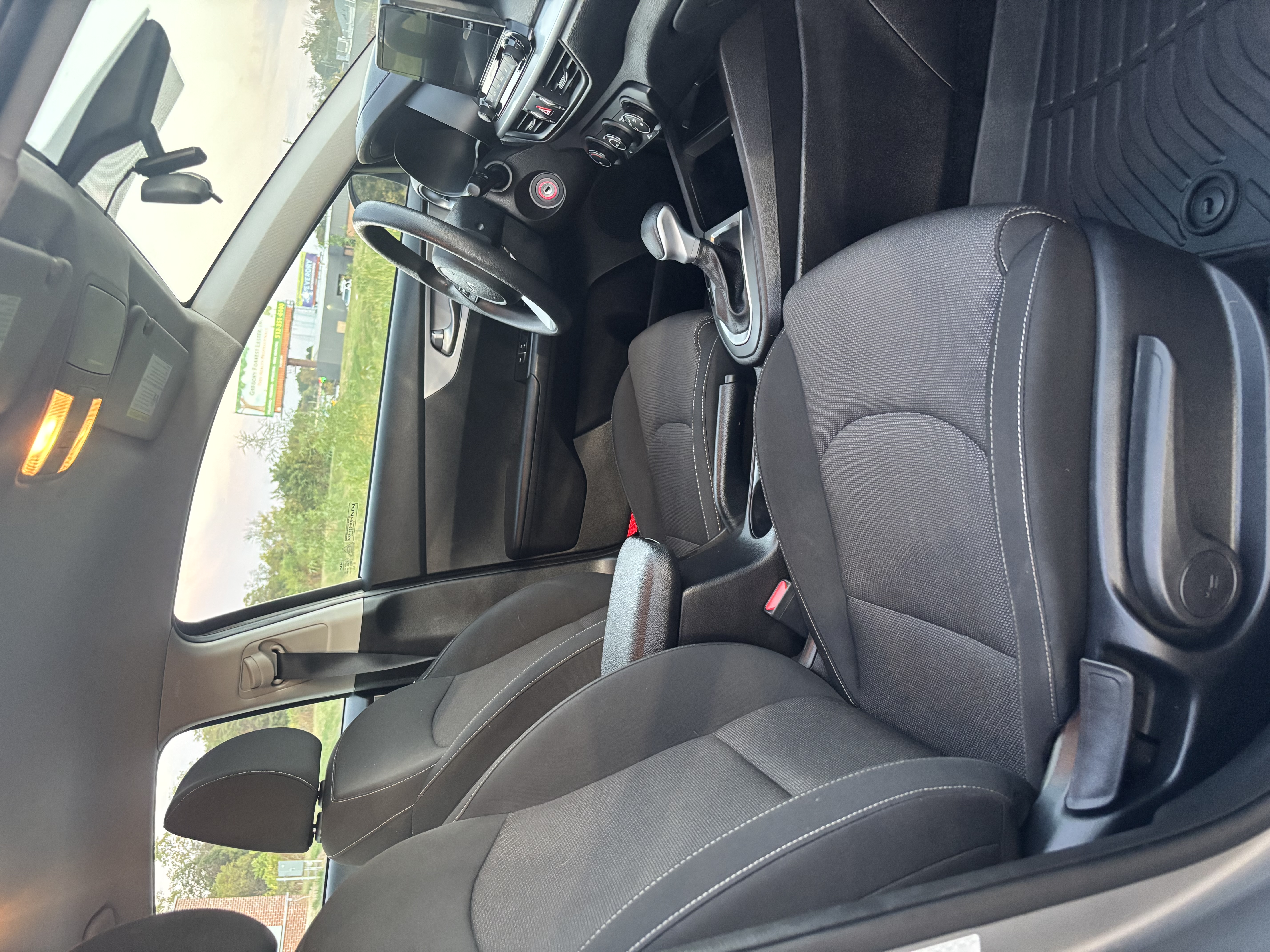 Used 2022 Kia Forte LXS FWD image 6