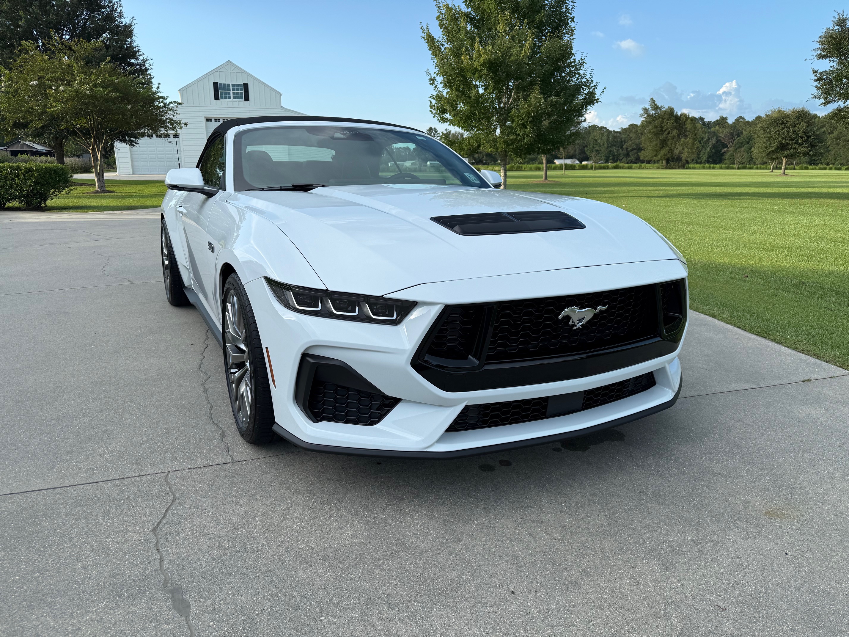 Used 2025 Ford Mustang GT Premium RWD image 6