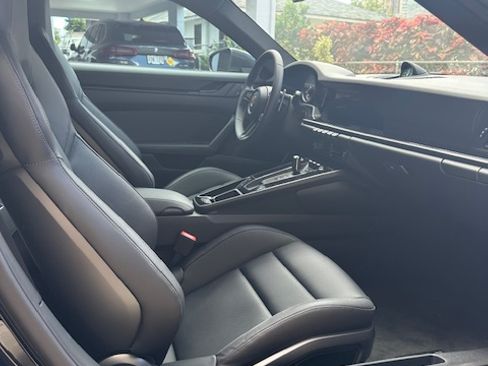 Used 2024 Porsche 911 Carrera image 10