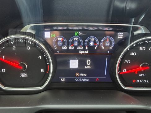 Used 2021 Chevrolet Silverado 2500 LTZ w/ LTZ Plus Package image 22