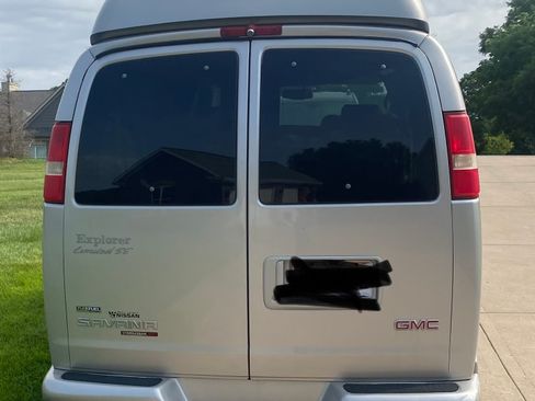 Used 2009 GMC Savana 1500 AWD w/ Preferred Equipment Group image 1