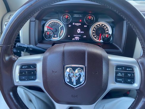 Used 2017 RAM 1500 Laramie w/ Convenience Group image 9