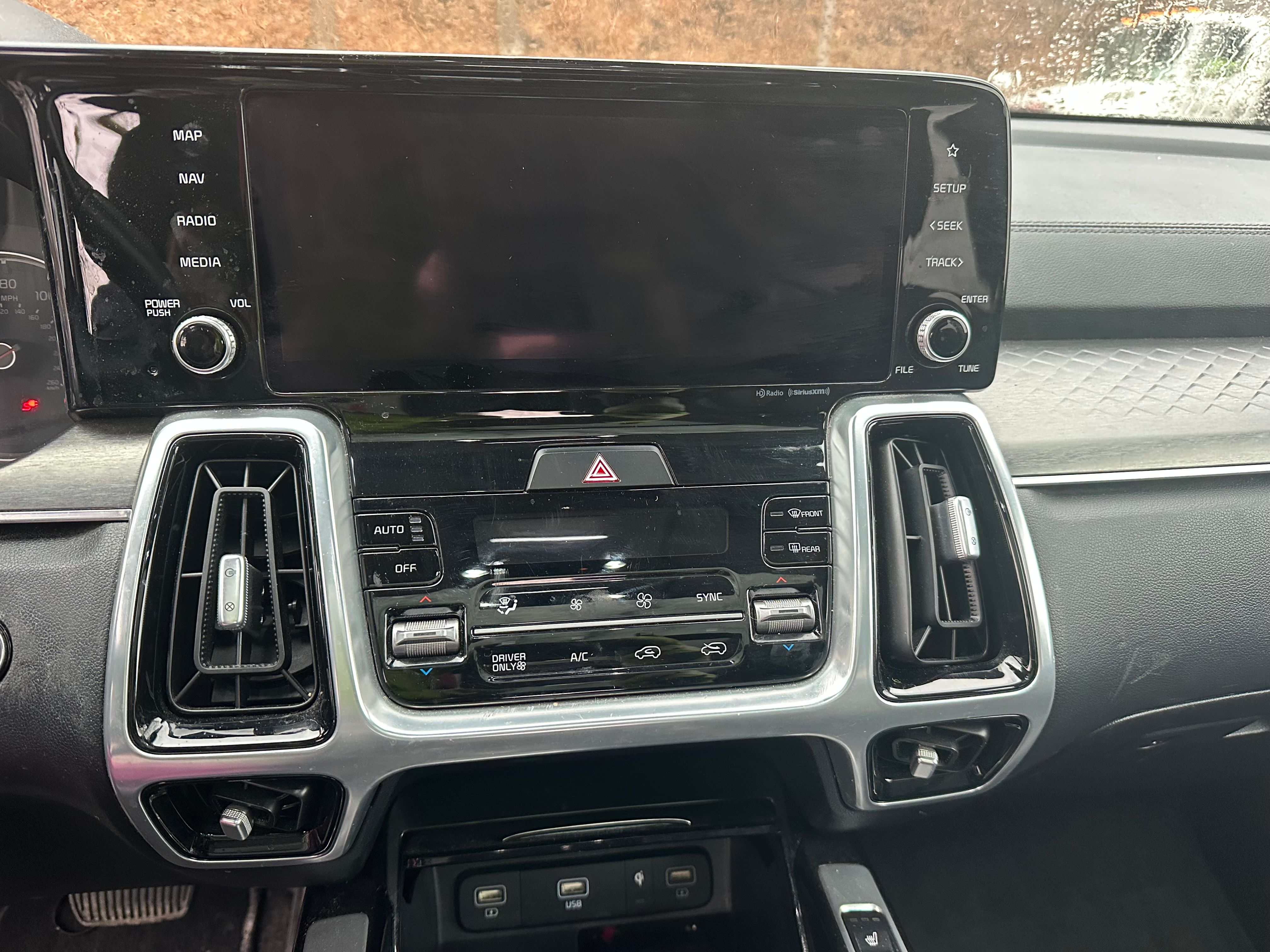 Used 2022 Kia Sorento SX w/ Panoramic Sunroof Package AWD/4WD image 5