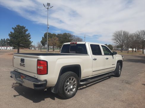 Used 2015 GMC Sierra 1500 SLT w/ SLT Preferred Package image 9