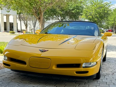Used 2002 Chevrolet Corvette Convertible w/ Preferred Equipment Group2 RWD image 6
