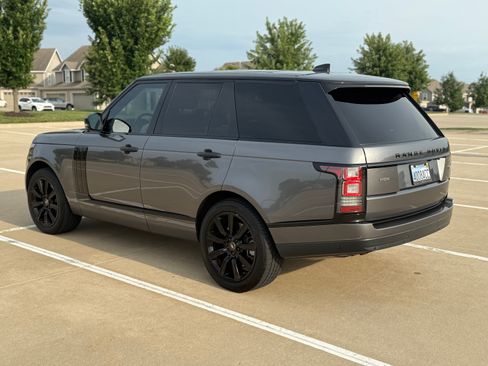 Used 2017 Land Rover Range Rover HSE image 8