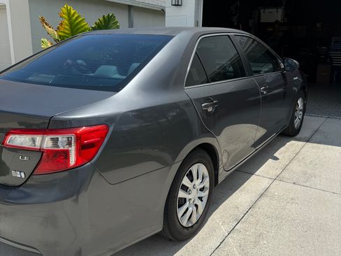 Used 2012 Toyota Camry LE FWD image 2