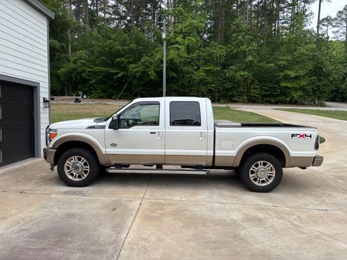 Used 2011 Ford F250 King Ranch w/ King Ranch w/Chrome Pkg AWD/4WD image 1