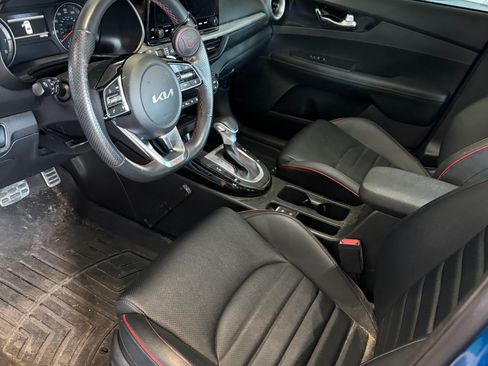 Used 2023 Kia Forte GT w/ GT2 Package image 9