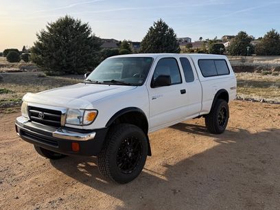 Used 2000 Toyota Tacoma Pickup