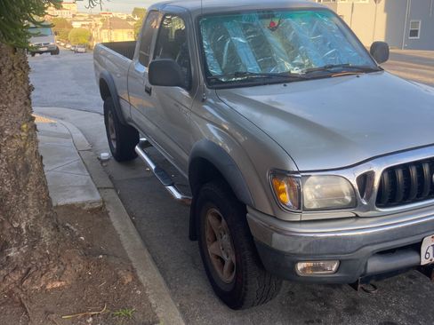 Used 2002 Toyota Tacoma PreRunner RWD image 21
