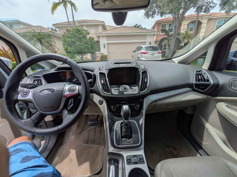 Used 2013 Ford C-MAX SEL FWD image 9