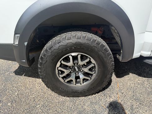 Used 2023 Ford F150 Raptor AWD/4WD image 12