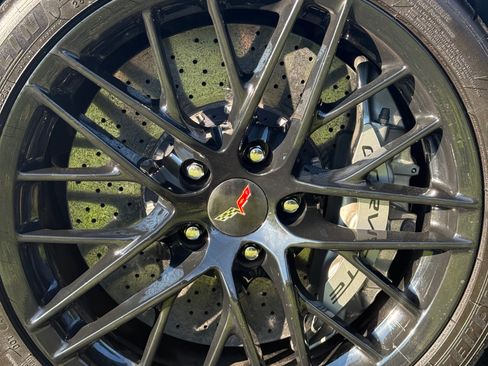 Used 2011 Chevrolet Corvette Z06 RWD image 6