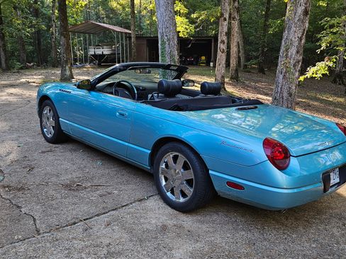 Used 2002 Ford Thunderbird RWD image 10