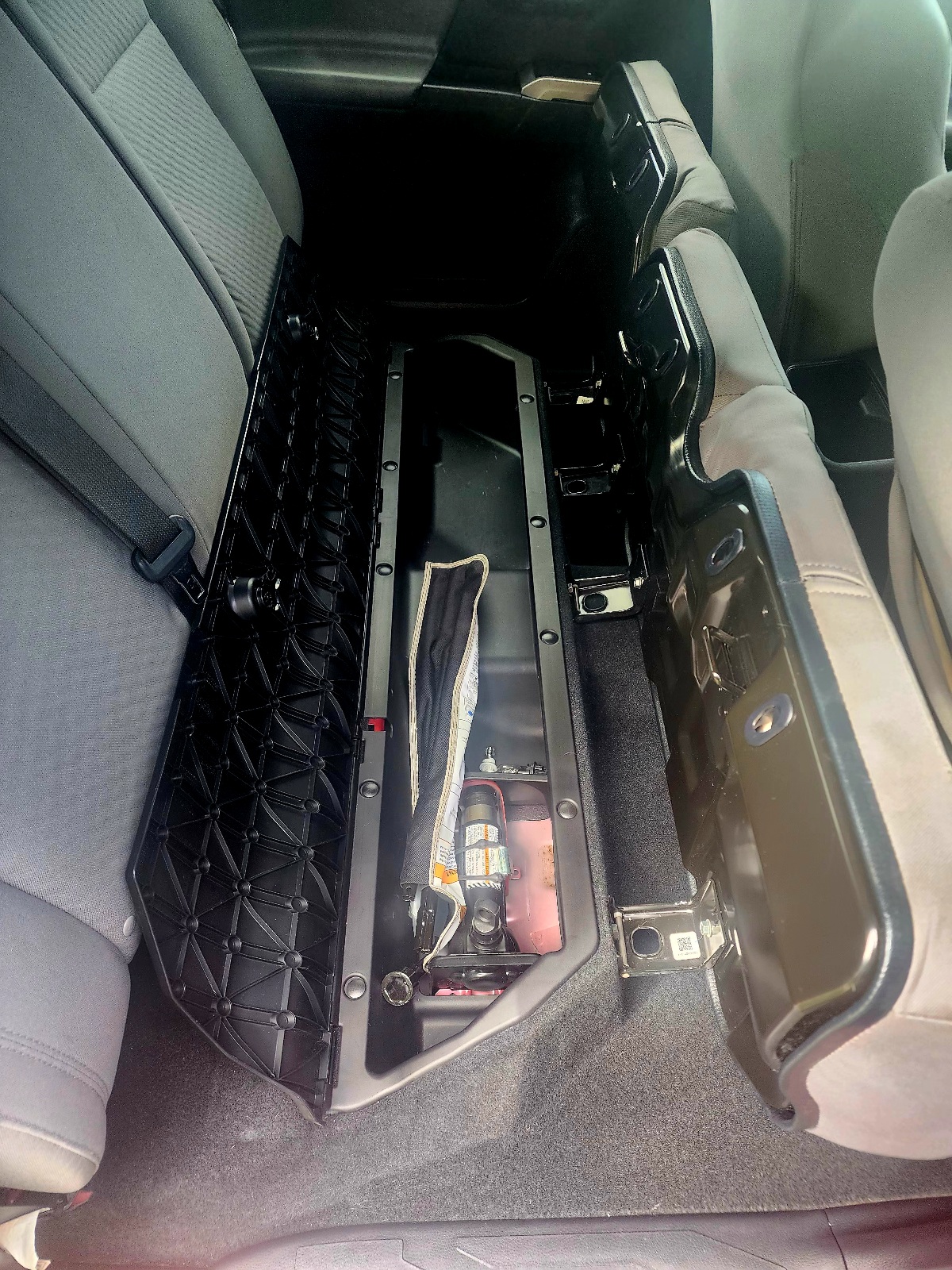 Used 2020 Toyota Tacoma SR5 RWD image 13