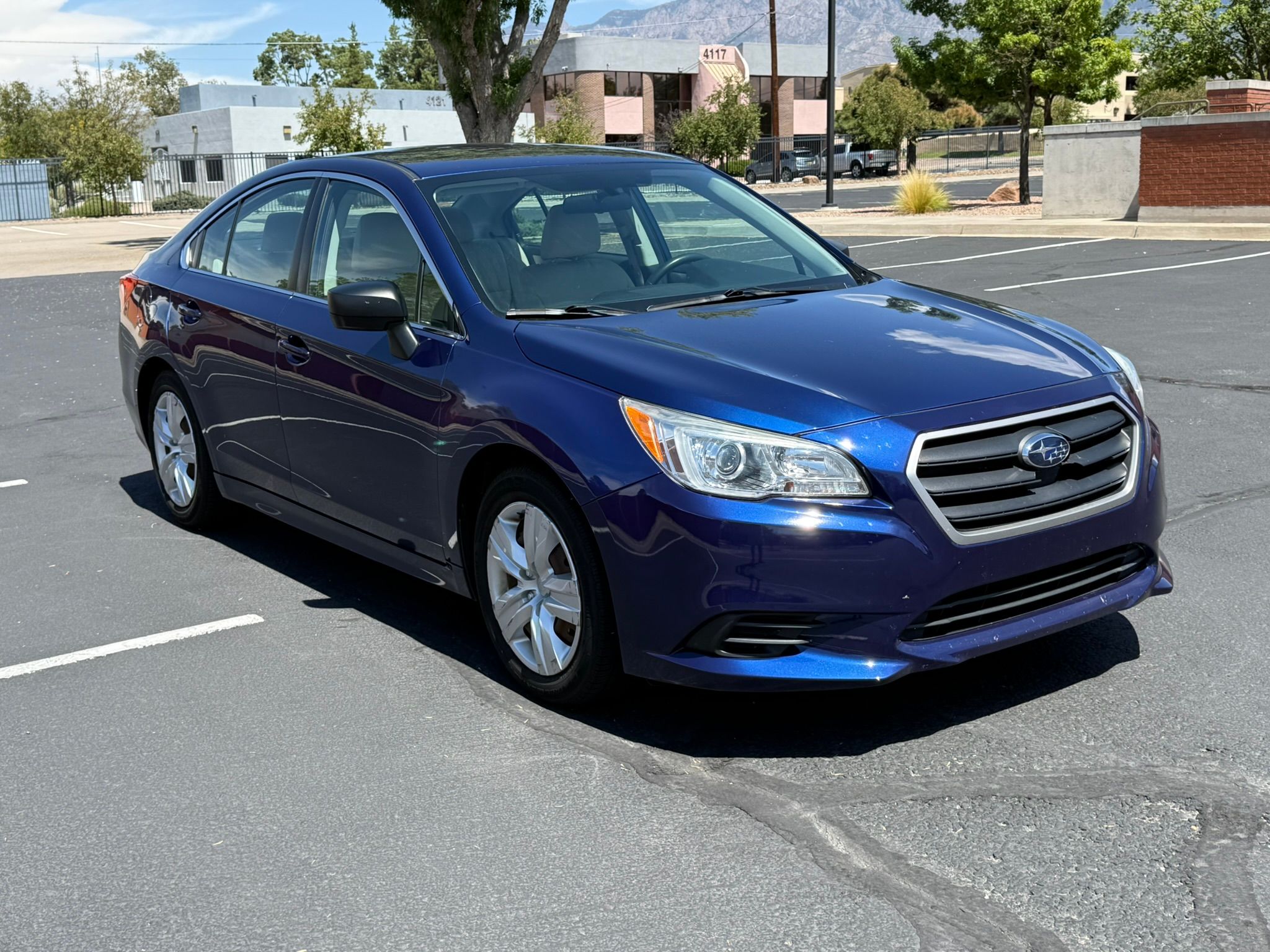 Used 2017 Subaru Legacy 2.5i AWD/4WD image 4