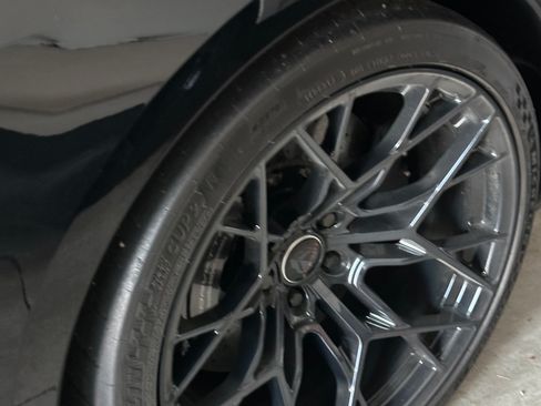 Used 2024 Chevrolet Corvette Z06 w/ Z07 Performance Package image 18