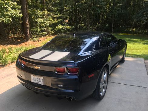 Used 2013 Chevrolet Camaro SS w/ RS Package RWD image 2