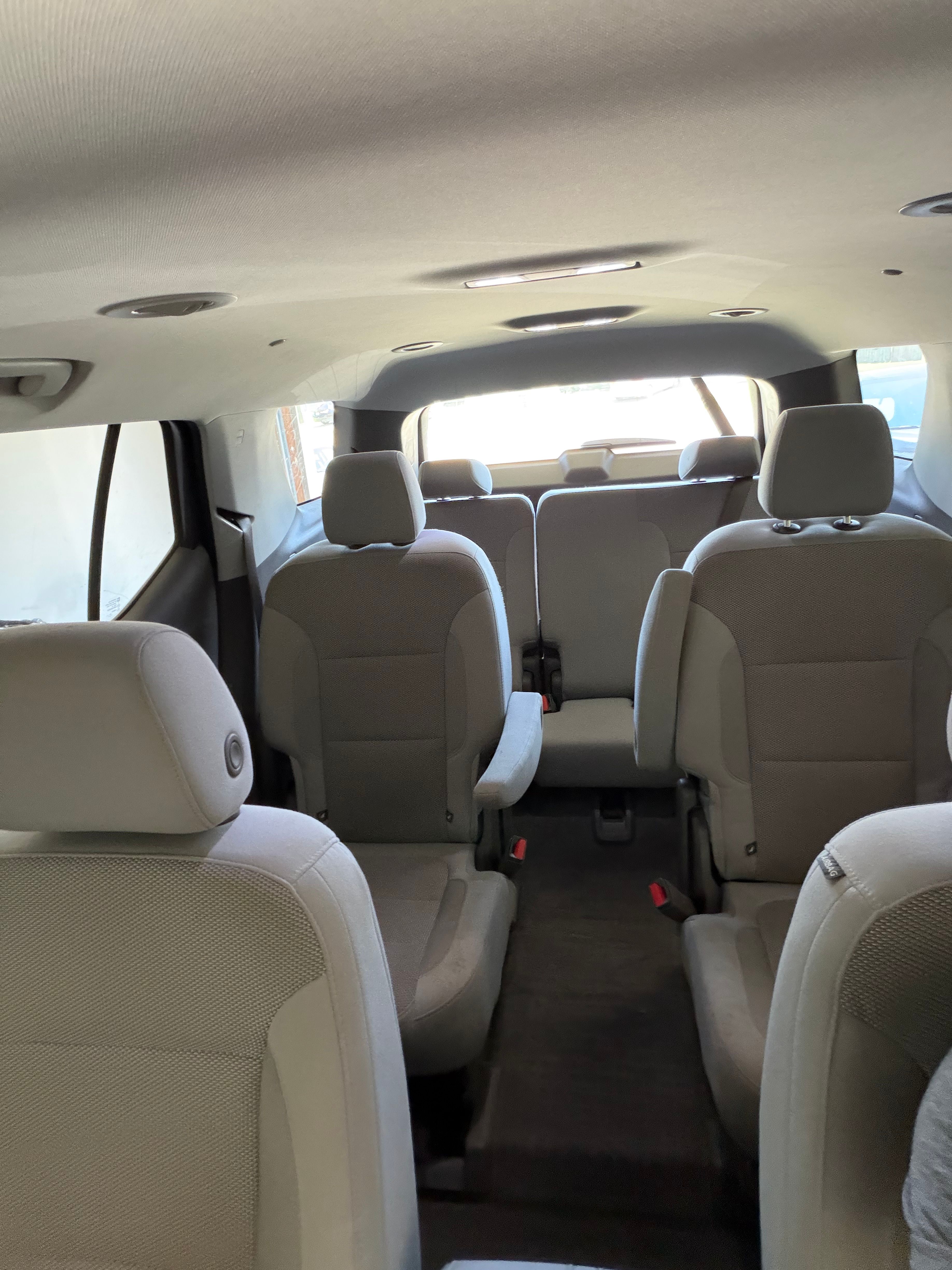 Used 2019 Chevrolet Traverse LT FWD image 8