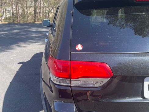 Used 2014 Jeep Grand Cherokee Limited image 8