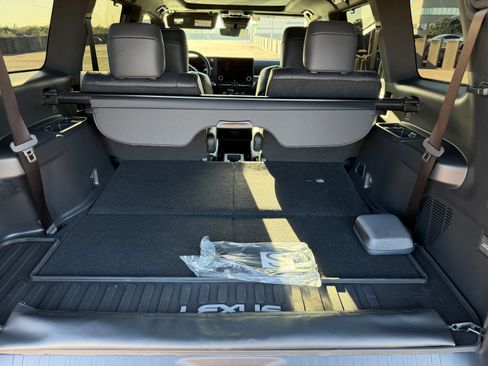 Used 2026 Lexus GX 550 w/ Accessory Package (2T) image 16