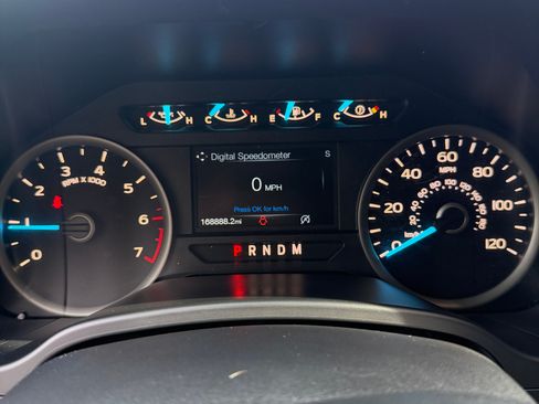 Used 2018 Ford F150 XLT w/ Equipment Group 302A Luxury AWD/4WD image 15