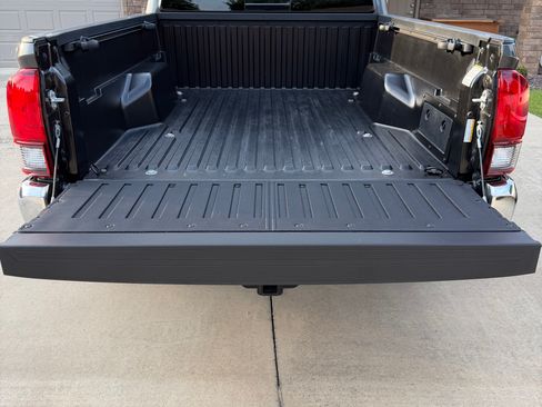 Used 2023 Toyota Tacoma SR5 RWD image 14