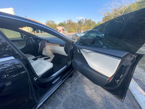 Used 2020 Tesla Model S Performance AWD/4WD image 28