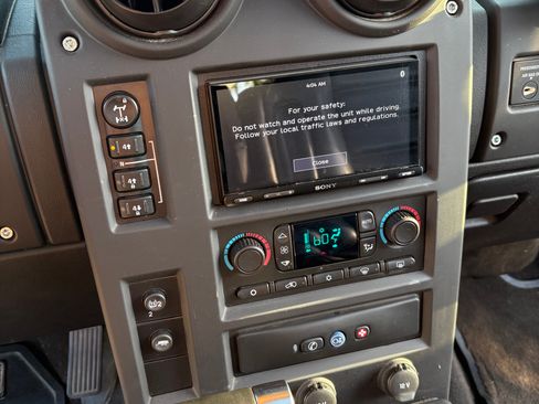 Used 2007 HUMMER H2 image 20