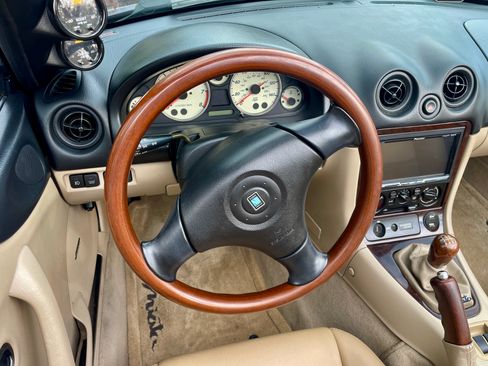 Used 2000 MAZDA MX-5 Miata image 28
