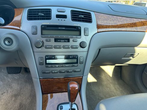 Used 2006 Lexus ES 330 image 4