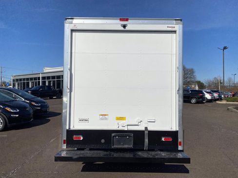 Used 2021 Chevrolet Express 3500 w/ Power Convenience Package image 5