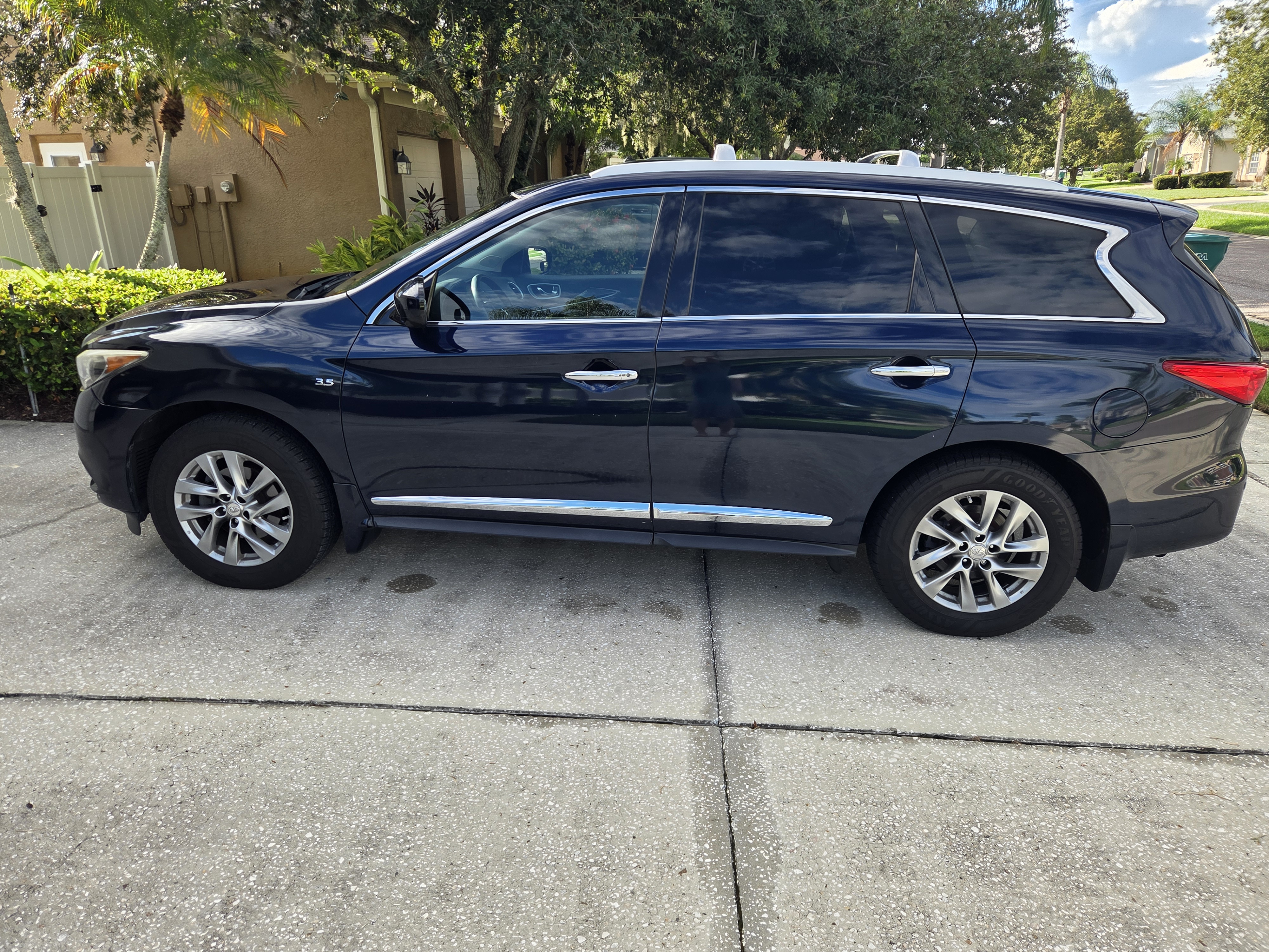 Used 2015 INFINITI QX60 FWD w/ Premium Plus Package image 6