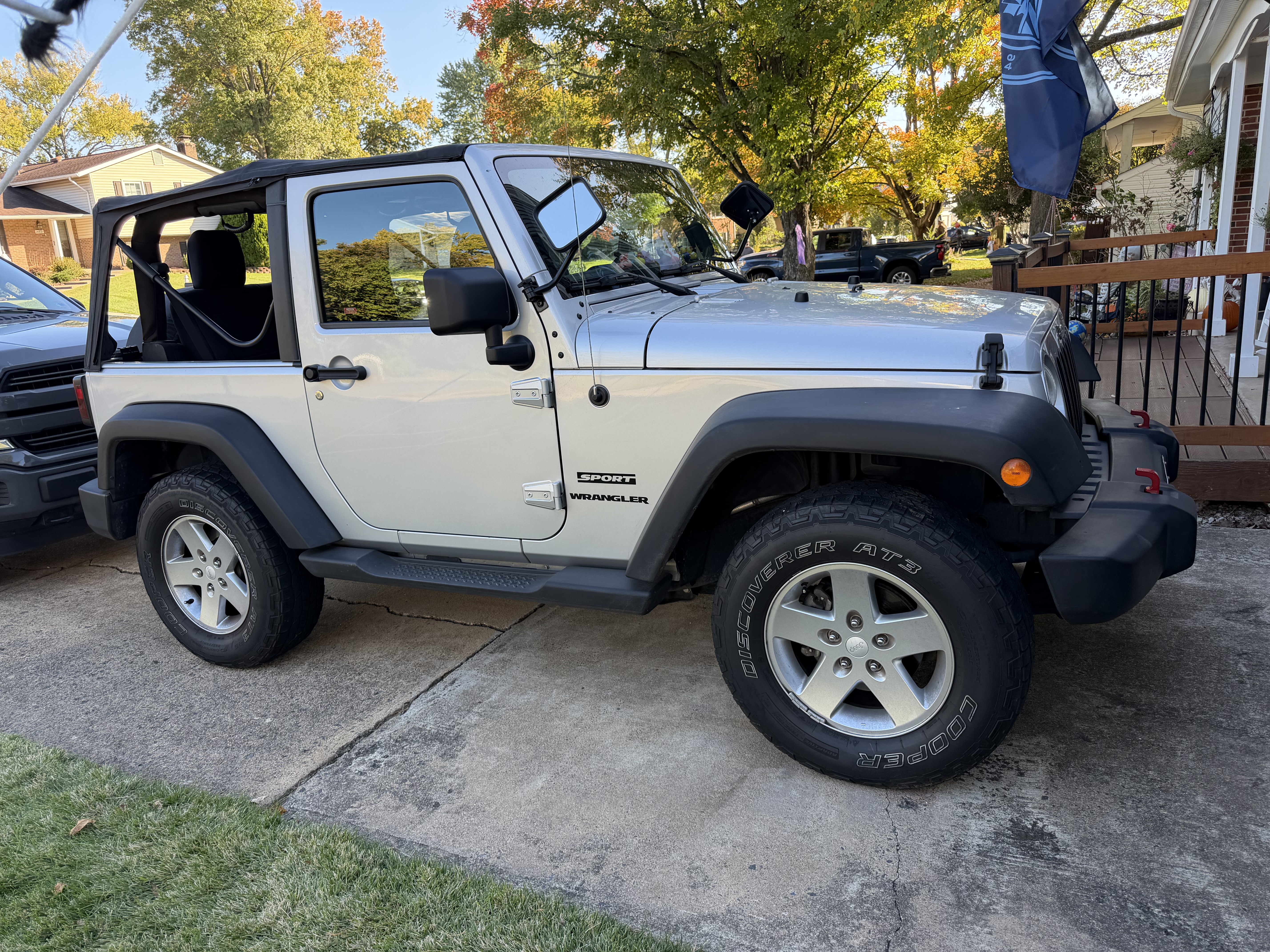Used 2012 Jeep Wrangler Sport AWD/4WD image 4