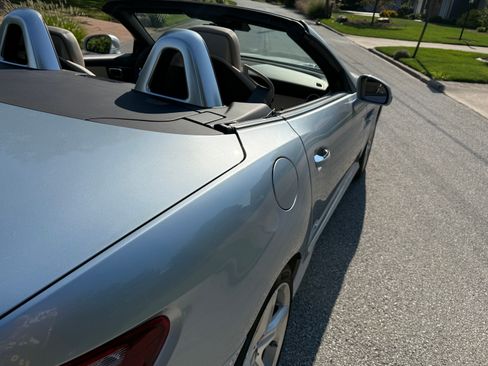 Used 2014 Mercedes-Benz SLK 350 image 8