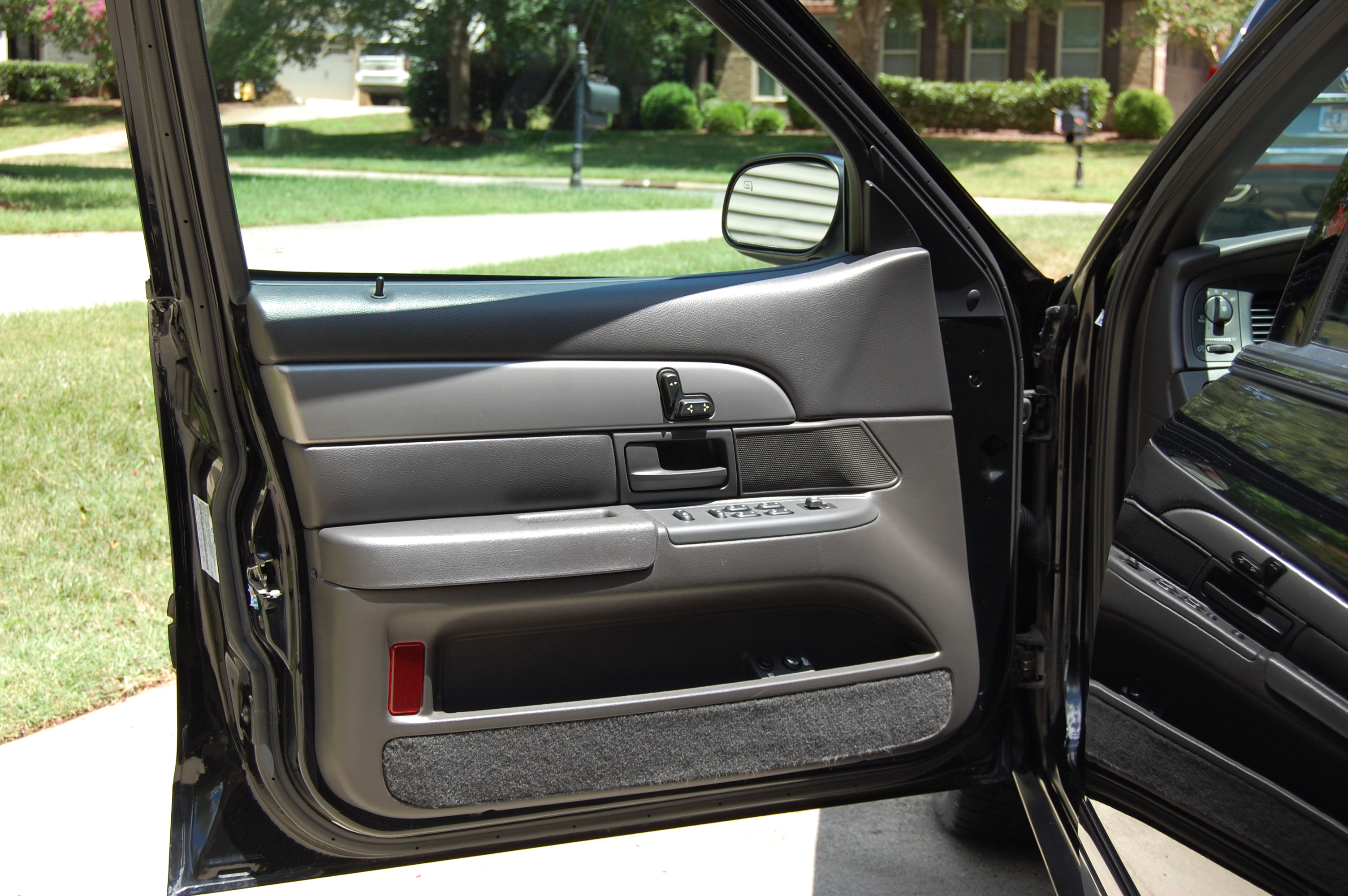 Used 2003 Mercury Marauder RWD image 14
