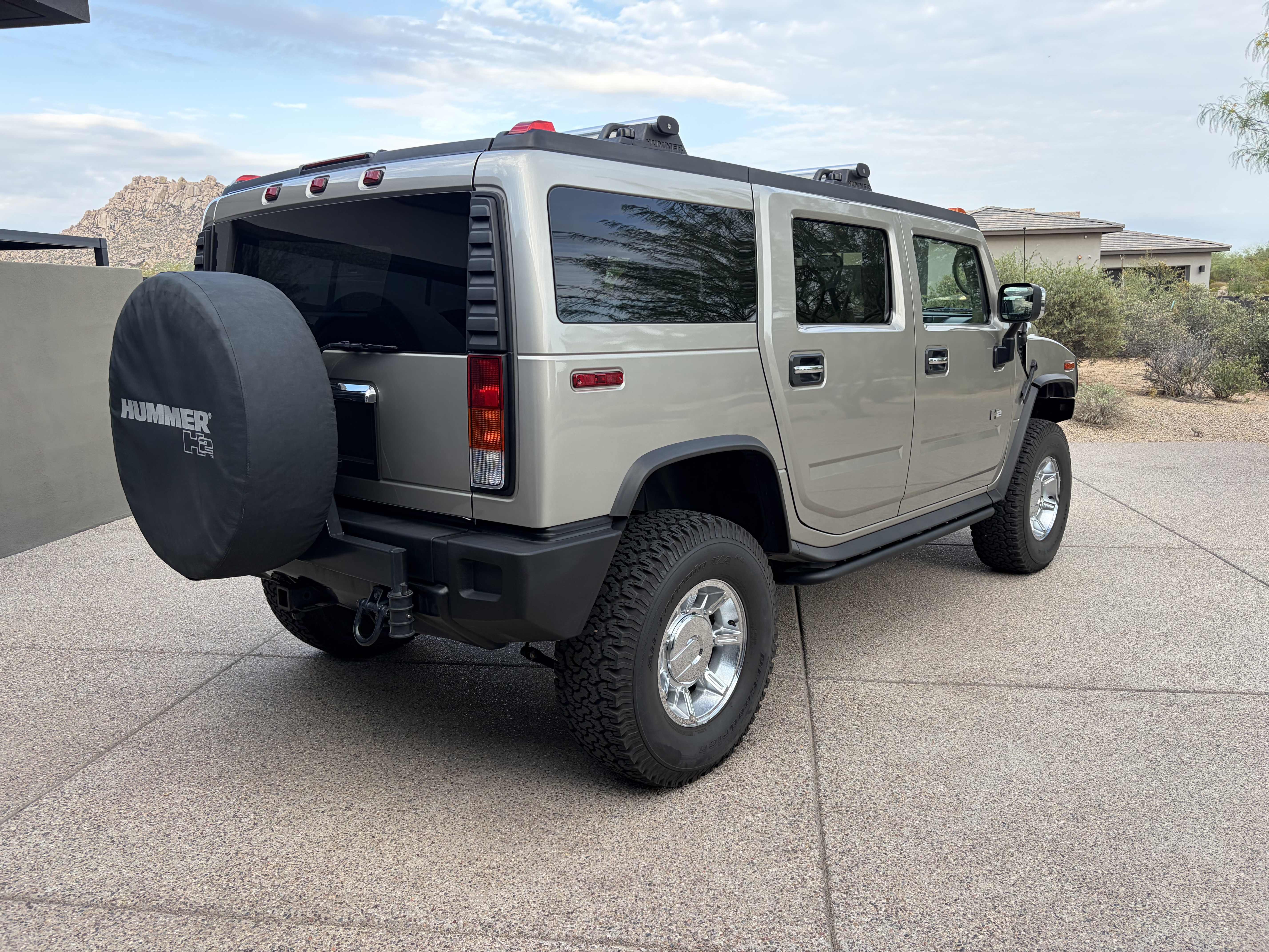 Used 2004 HUMMER H2 w/ Preferred Equipment Group AWD/4WD image 8