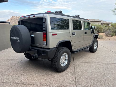 Used 2004 HUMMER H2 w/ Preferred Equipment Group AWD/4WD image 8