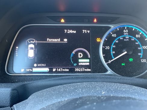 Used 2019 Nissan Leaf S w/ S Charge Package FWD image 6