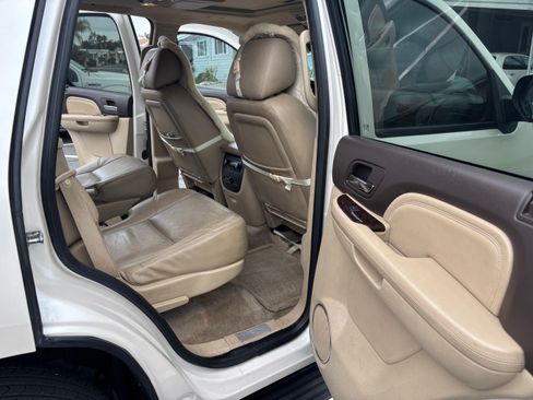 Used 2012 GMC Yukon Denali image 9