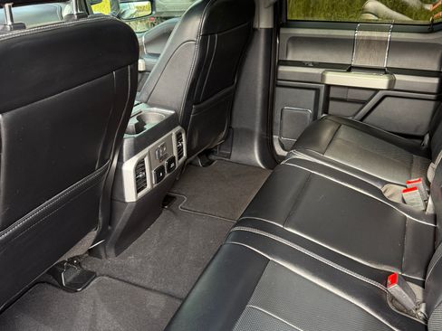 Used 2021 Ford F250 Lariat w/ Lariat Ultimate Package image 18