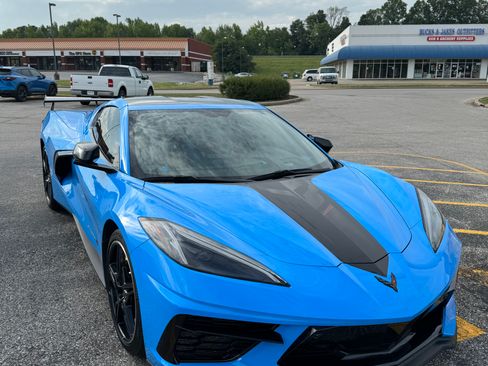 Used 2021 Chevrolet Corvette Stingray Premium Cpe w/ Z51 Performance Package RWD image 12