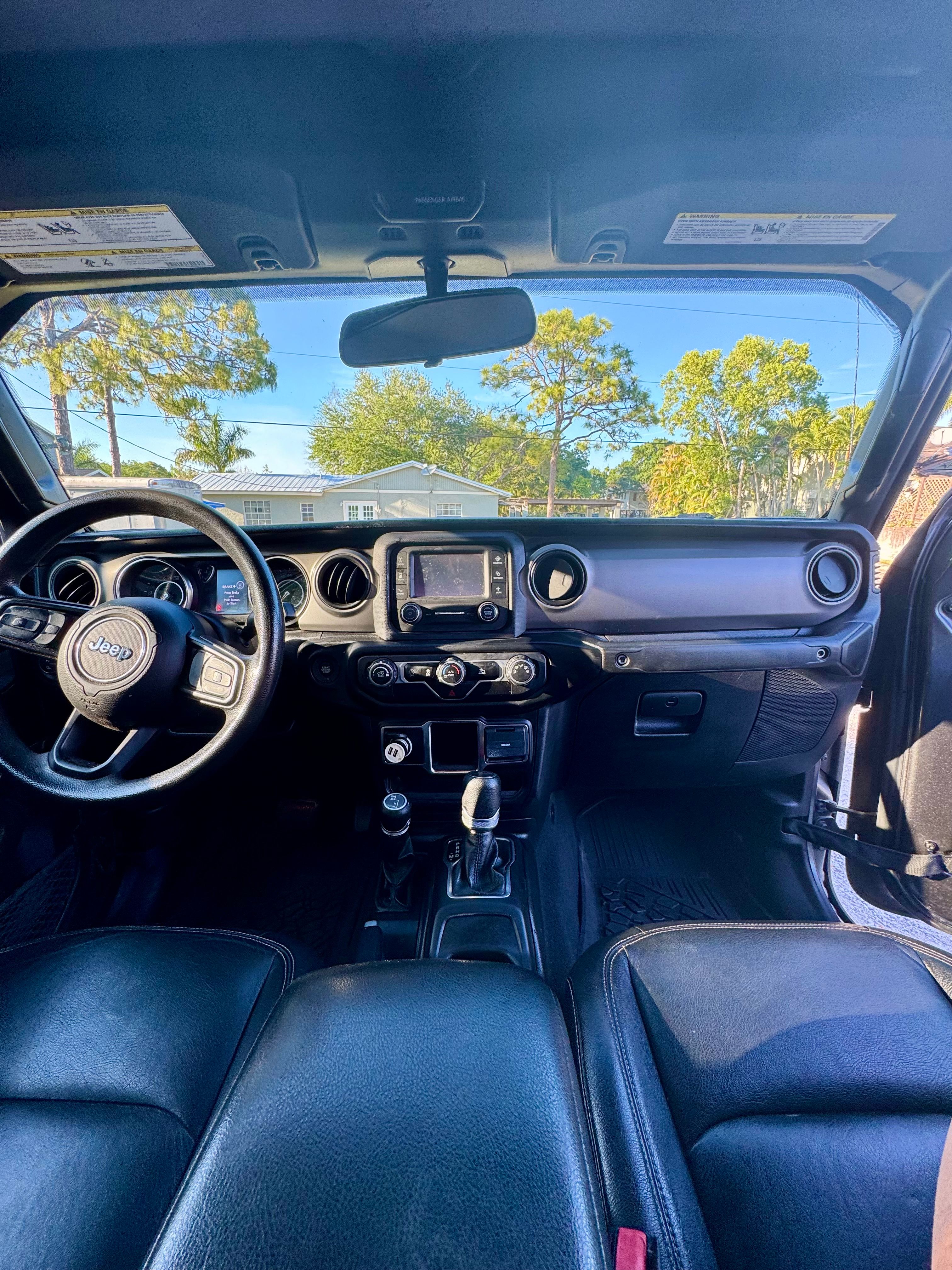 Used 2021 Jeep Gladiator Sport AWD/4WD image 15