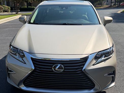 Used 2017 Lexus ES 350 w/ Luxury Package FWD image 17