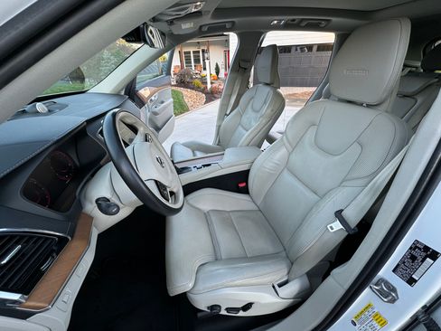 Used 2019 Volvo XC90 T6 Inscription w/ Advanced Package AWD/4WD image 4