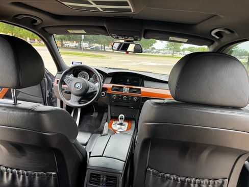Used 2006 BMW M5 RWD image 19