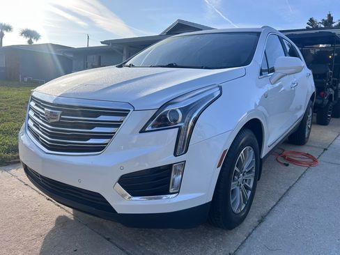 Used 2019 Cadillac XT5 Luxury image 2