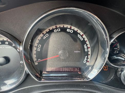 Used 2009 Pontiac G6 Sedan w/ Sport Package 1 FWD image 6